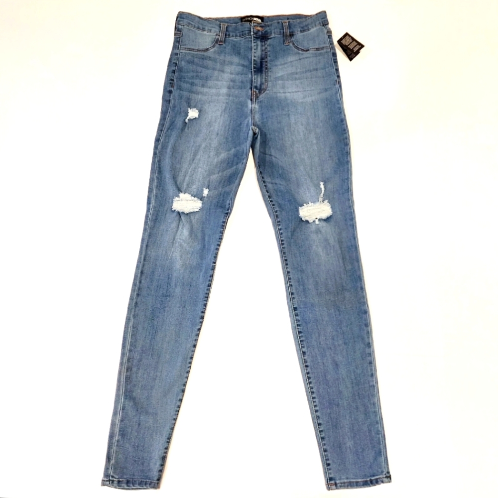 NWT. Tall Our Favorite High Rise Skinny Jeans Medium Blue Wash Women Size 15